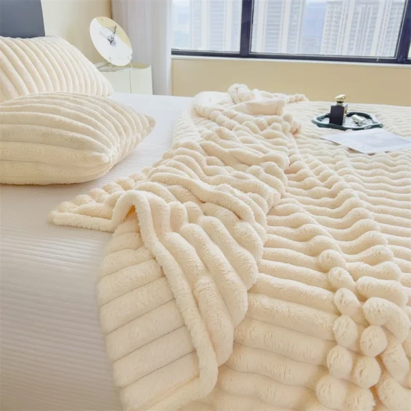 cn-11134207-7r98o-lmwt7r2axpuqab Luxury Faux Rabbit Fur Throw Blanket