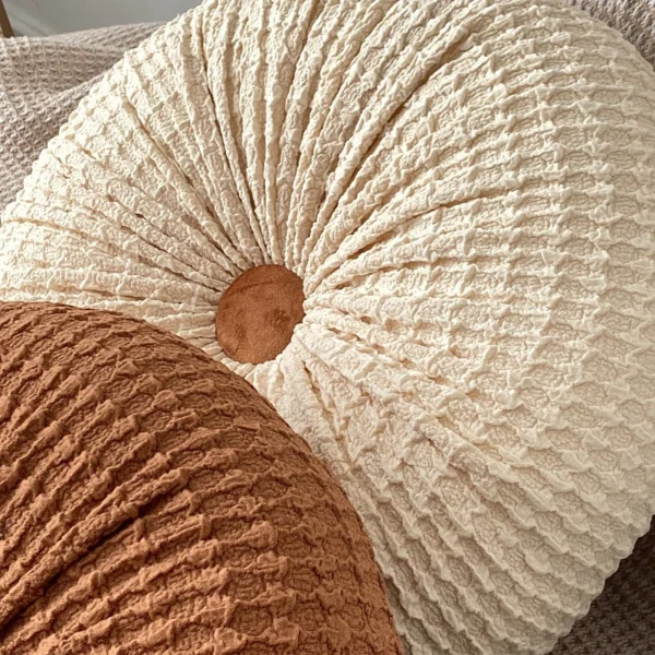 my-11134207-7qul7-lhmwqjuq3uul21 Round Decorative Throw Pillow 15.7"