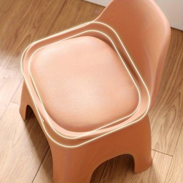 A Round Plastic Stool Random colour